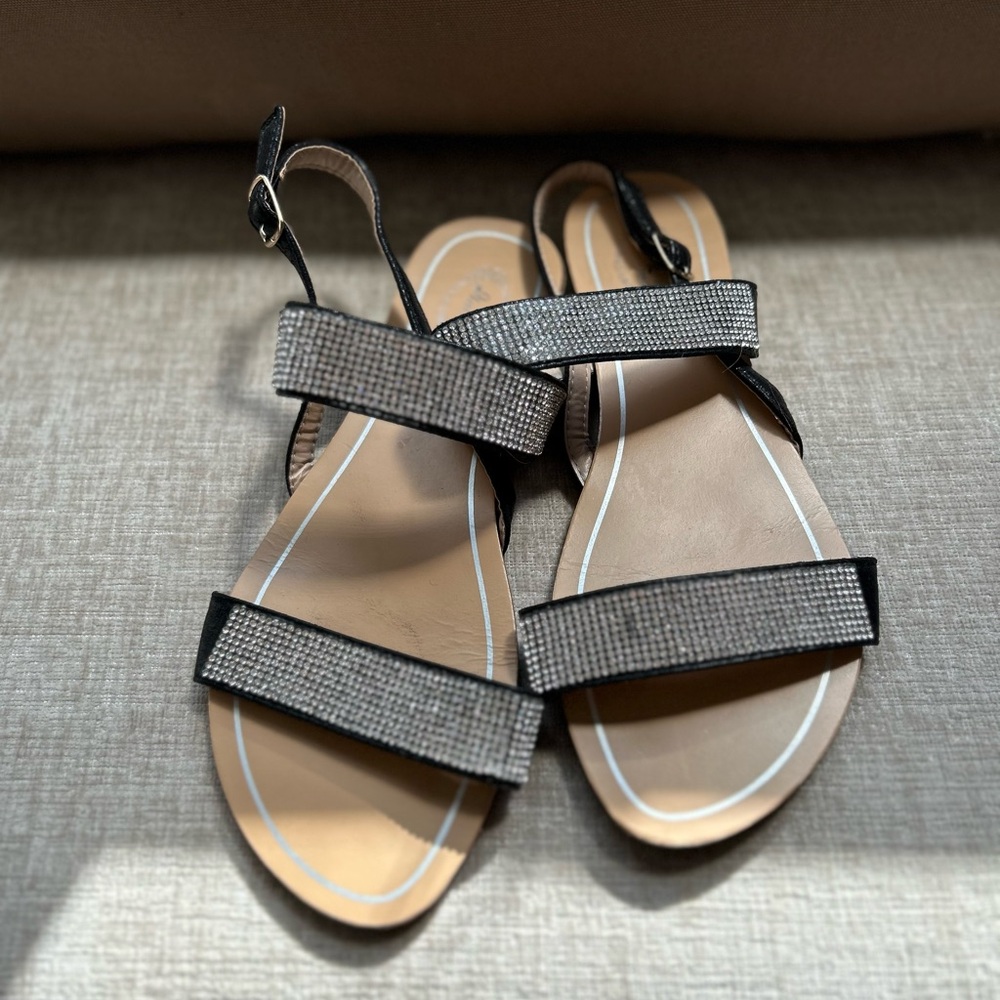 Rhinestone sandals. Black strap. Gently worn